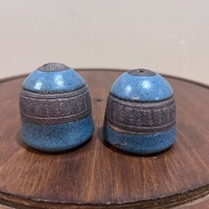 Vtg Studio‎ Pottery Salt and Pepper Shakers Blue Glazed Brutalist MCM Signed 2"